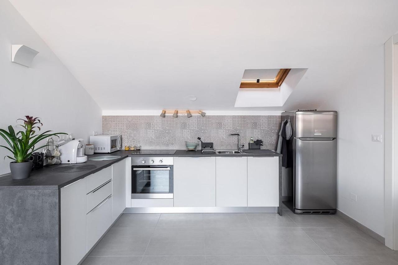 Realkasa Train Plaza Apartment โบโลญญา ภายนอก รูปภาพ