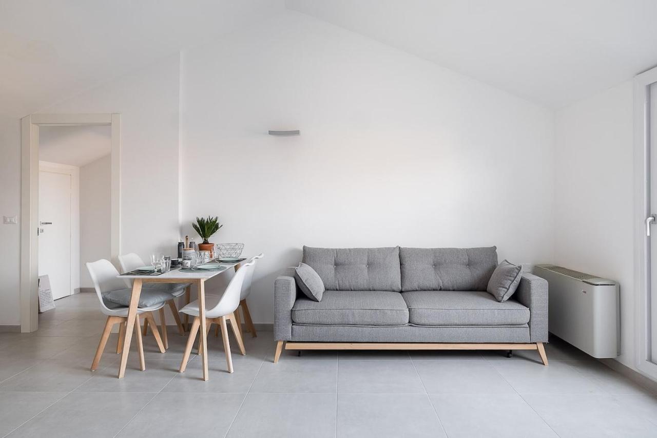 Realkasa Train Plaza Apartment โบโลญญา ภายนอก รูปภาพ