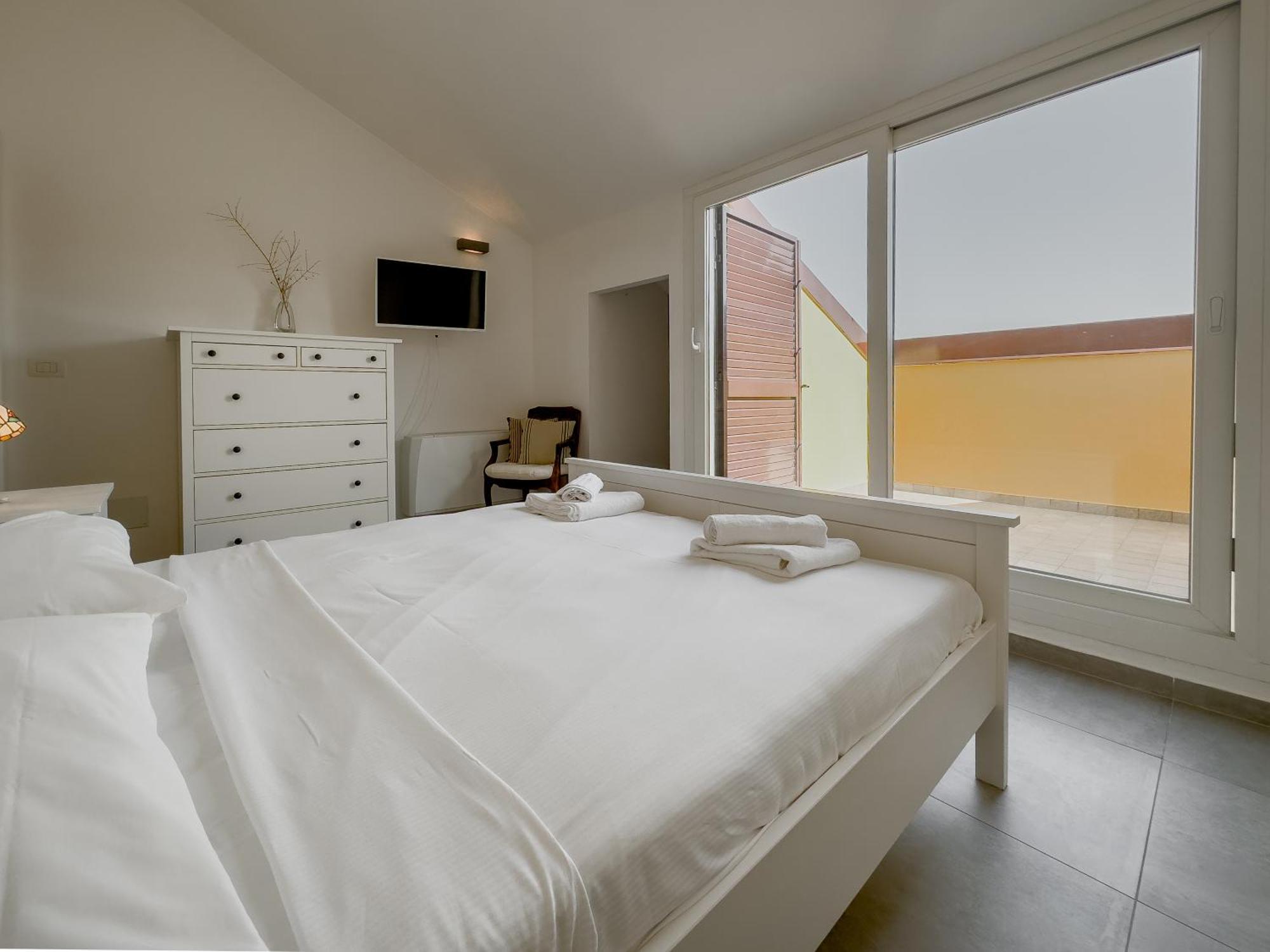 Realkasa Train Plaza Apartment โบโลญญา ภายนอก รูปภาพ